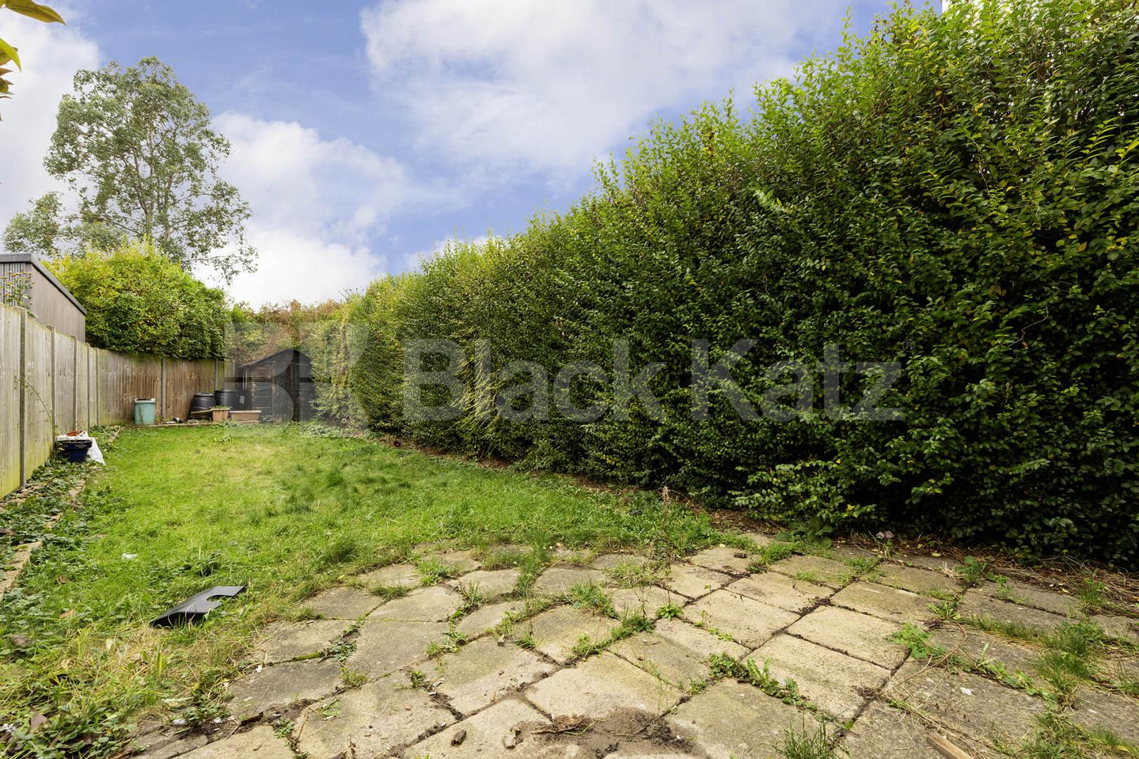 			3 Bedroom, 1 bath, 1 reception House			 Wormholt Road, Shepherds Bush